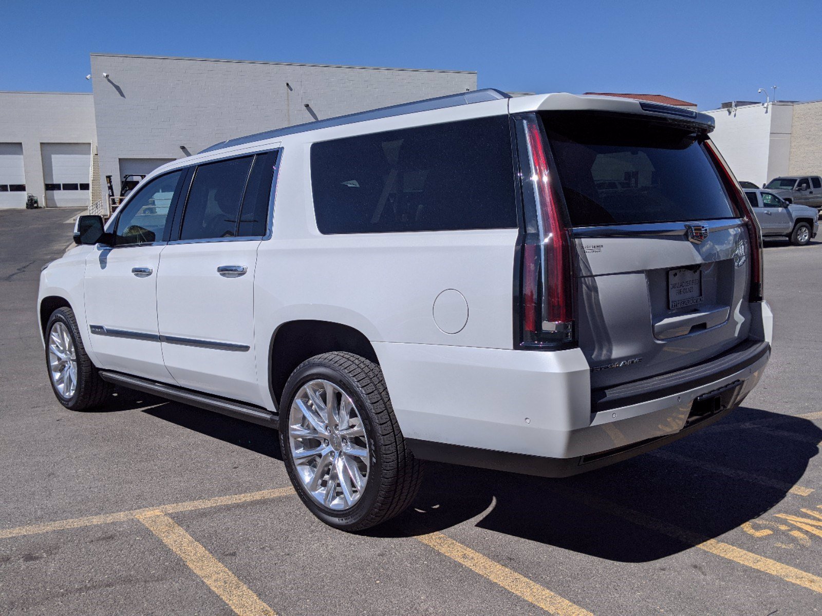 Pre Owned 2017 Cadillac Escalade Esv Premium Luxury 4wd Sport Utility